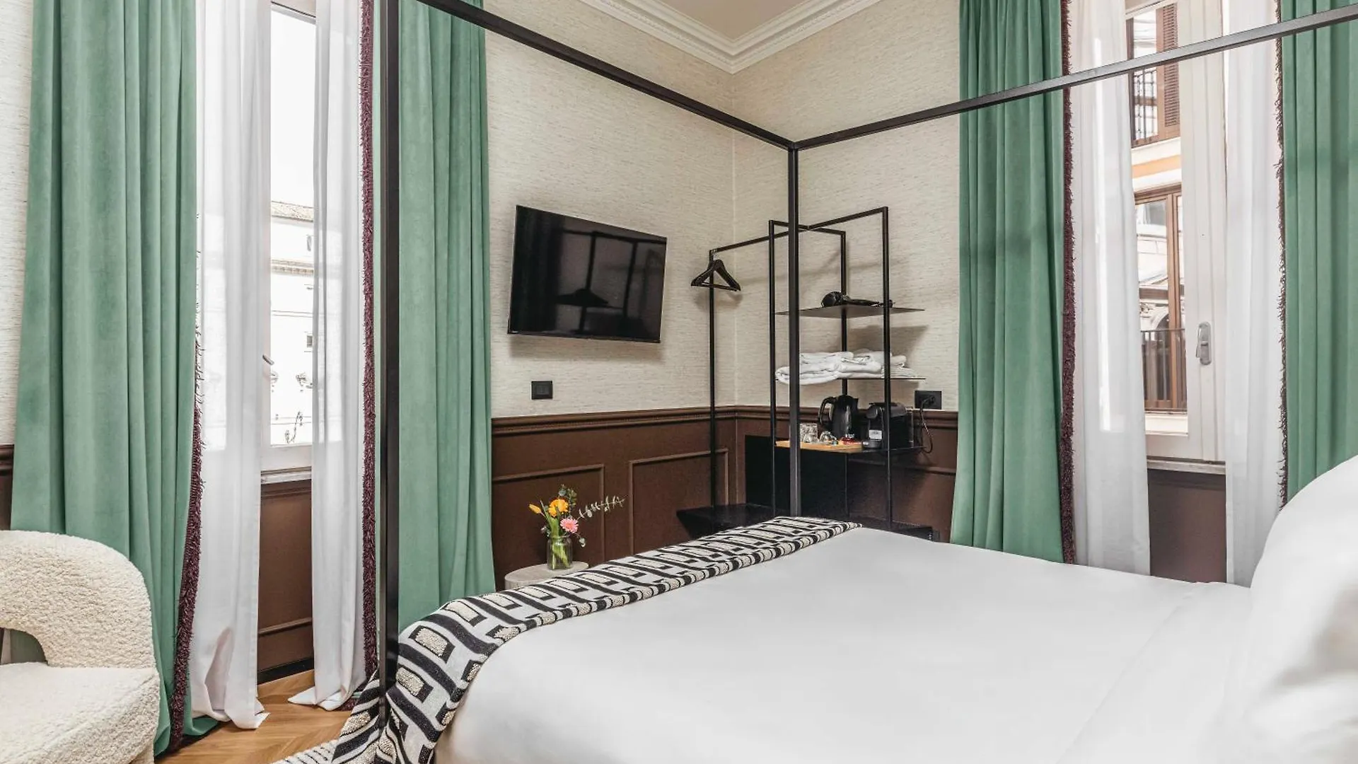 Guest house The Couper Colonna Hotel Rome Italy